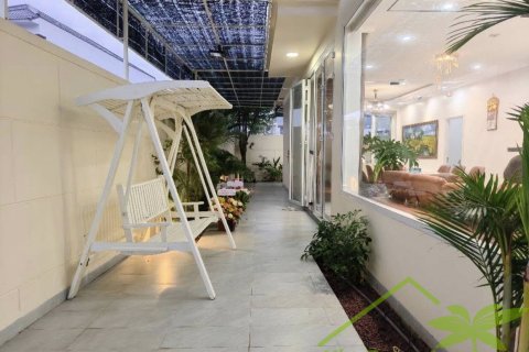 5 bedrooms Villa in Nha Trang, No. 27875 2