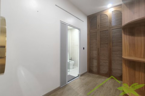 5 bedrooms Villa in Nha Trang, No. 27875 8