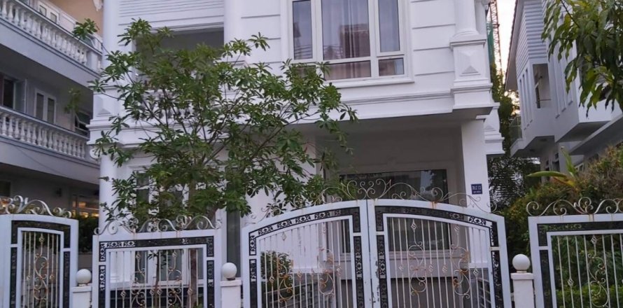 5 bedrooms Villa in Nha Trang,  No. 10600