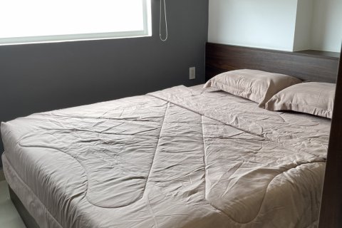 Квартира студия в Тхузаумот,  № 25717 10