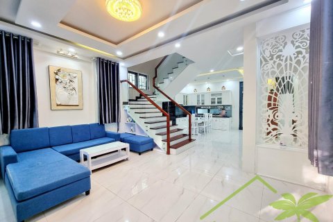 5 bedrooms Villa in Nha Trang, No. 28345 2