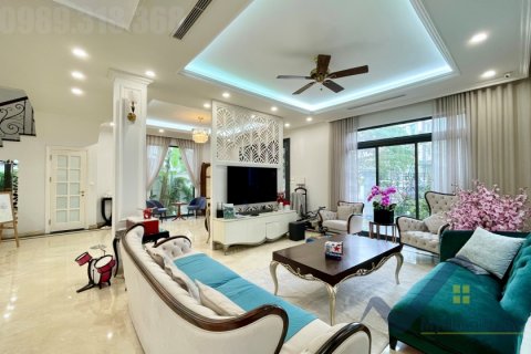 Вилла с 4 спальнями в Лонгбьен, Ханой , № 18894