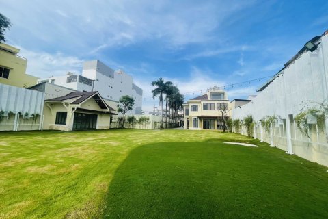 Studio Villa in District 7, Ho Chi Minh, No. 17688