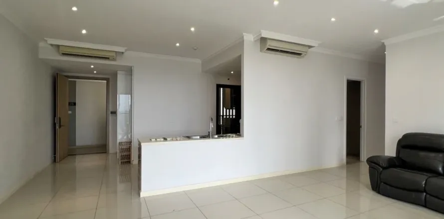 4 bedrooms Apartment in Ho Chi Minh, No. 27527