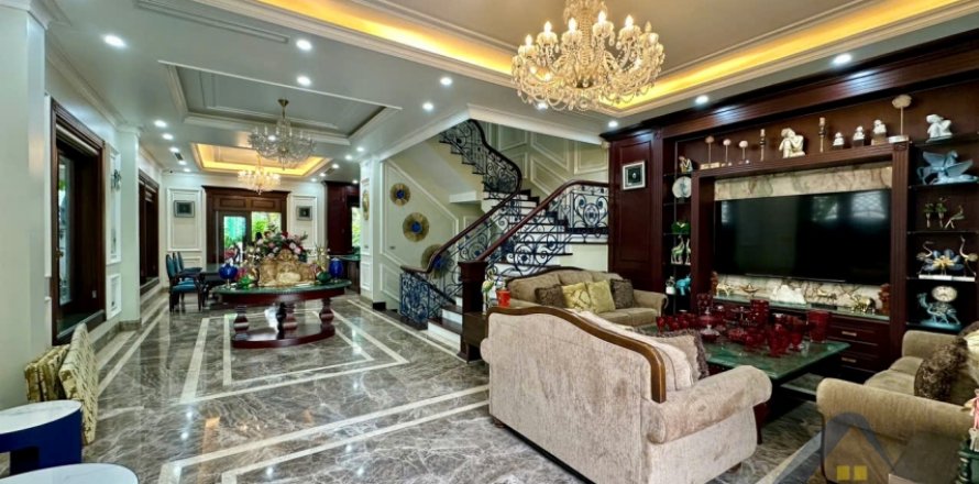 Вилла с 4 спальнями в Ханой ,  № 26383