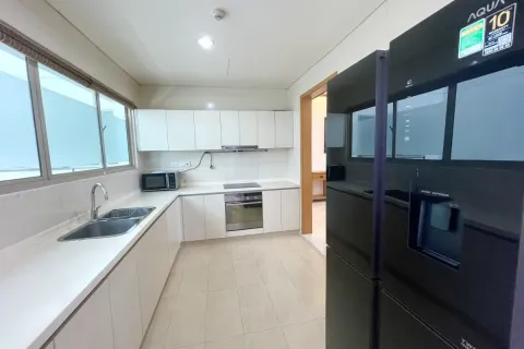 Квартира с 3 спальнями в Тхудык, Хошимин ,  № 27013 4