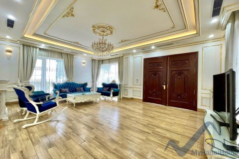 Вилла с 6 спальнями в Лонгбьен, Ханой ,  № 20310