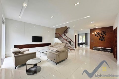 Вилла с 4 спальнями в Лонгбьен, Ханой ,  № 20312