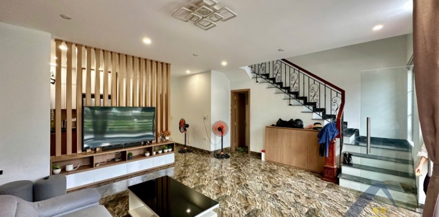 Дом с 4 спальнями в Лонгбьен, Ханой , № 26477