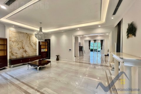 Вилла с 3 спальнями в Лонгбьен, Ханой ,  № 26476