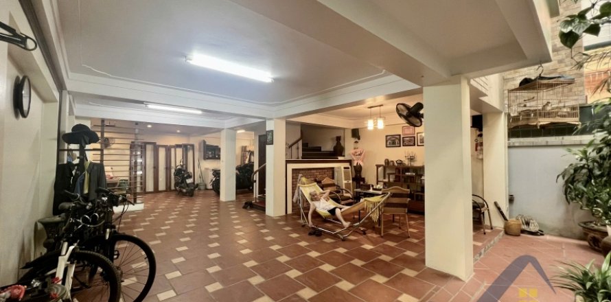 Вилла с 4 спальнями в Тэйхо, Ханой , № 26479