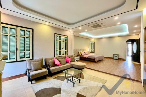 Квартира с 3 спальнями в Лонгбьен, Ханой , № 26475 18