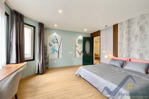 Квартира с 3 спальнями в Лонгбьен, Ханой , № 26475 10