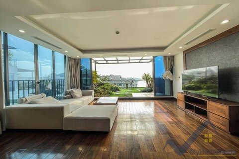 Квартира с 3 спальнями в Тэйхо, Ханой ,  № 20145