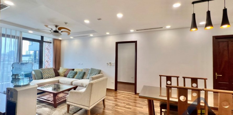 Квартира с 3 спальнями в Тэйхо, Ханой ,  № 26596