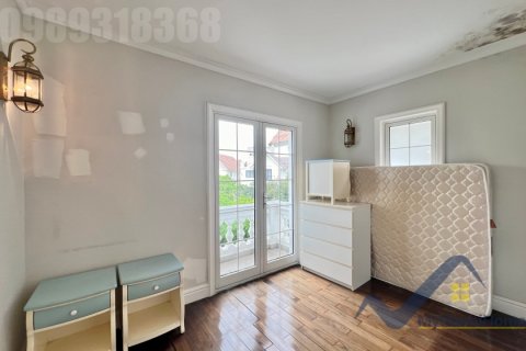 Вилла с 4 спальнями в Лонгбьен, Ханой ,  № 26637 22