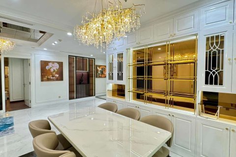 Квартира с 3 спальнями в Биньтхань, Хошимин ,  № 26319