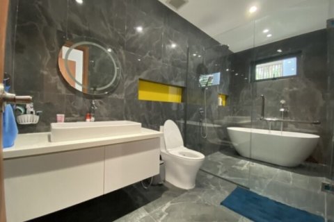 3 bedrooms House in Thu Duc, Ho Chi Minh,  No. 27593 12