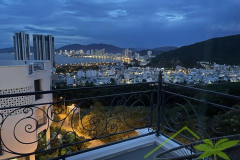 5 bedrooms Villa in Nha Trang, No. 28252 2