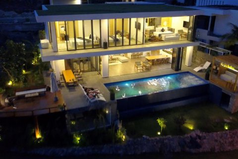 5 bedrooms Villa in Nha Trang,  No. 28742