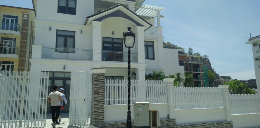 5 bedrooms Villa in Nha Trang, No. 28741