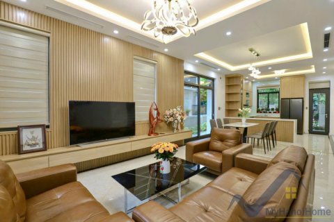 Вилла с 4 спальнями в Тэйхо, Ханой ,  № 26472