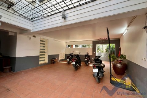 Вилла с 4 спальнями в Тэйхо, Ханой ,  № 26469