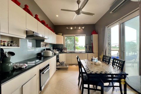 Дом с 5 спальнями в Лонгбьен, Ханой ,  № 26630 7