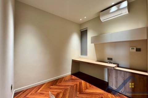 Квартира с 3 спальнями в Тэйхо, Ханой , № 26391 10