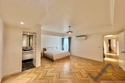 Квартира с 4 спальнями в Лонгбьен, Ханой ,  № 26673 17