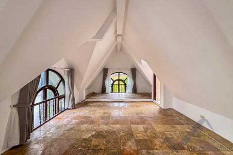 5 bedrooms Villa in Tay Ho, Ha Noi,  No. 26856 25