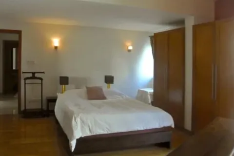 Квартира с 3 спальнями в Тхудык, Хошимин ,  № 27134 14
