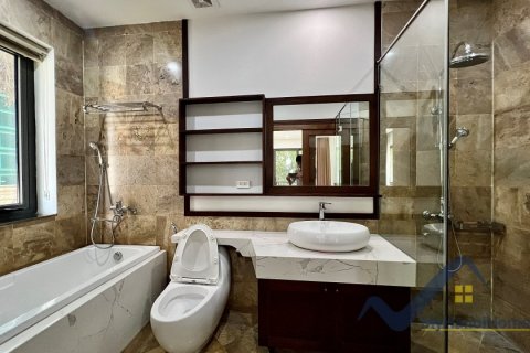 Квартира с 4 спальнями в Тэйхо, Ханой ,  № 26561 18