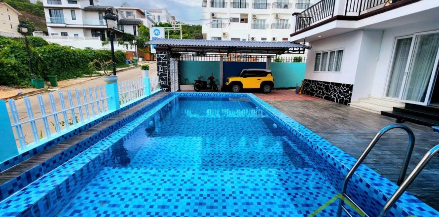 5 bedrooms Villa in Nha Trang, No. 27918