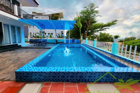5 bedrooms Villa in Nha Trang, No. 27918 2