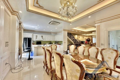 Вилла с 4 спальнями в Лонгбьен, Ханой ,  № 26494 9