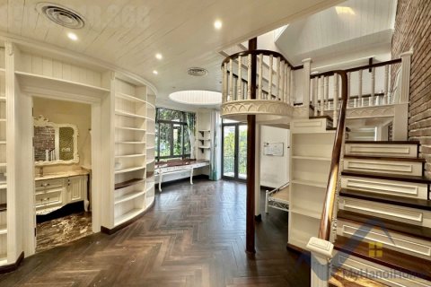 Вилла с 3 спальнями в Лонгбьен, Ханой ,  № 26496 10