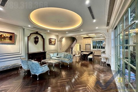 Вилла с 3 спальнями в Лонгбьен, Ханой ,  № 26496