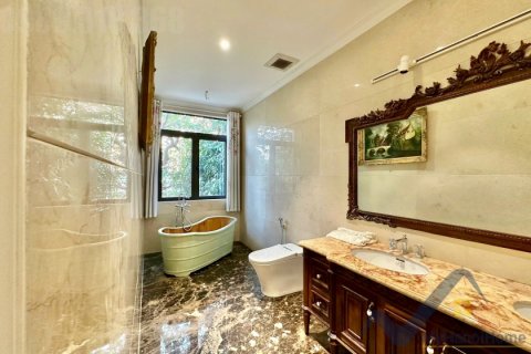 Вилла с 3 спальнями в Лонгбьен, Ханой ,  № 26496 9