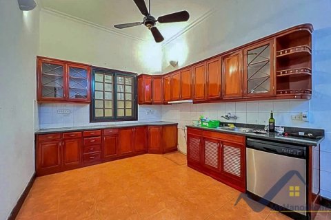 4 bedrooms Villa in Tay Ho, Ha Noi, No. 26414 9