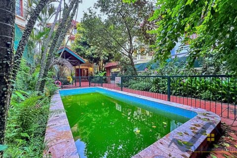 Вилла с 4 спальнями в Тэйхо, Ханой ,  № 26414