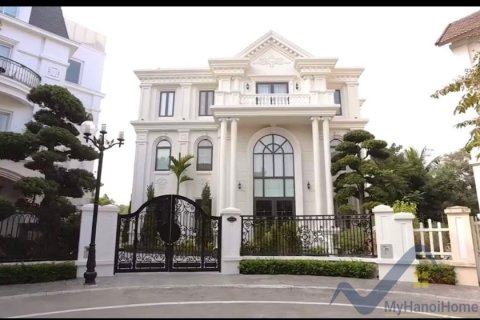 Вилла с 6 спальнями в Лонгбьен, Ханой ,  № 26408