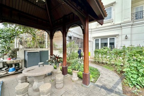 Вилла с 4 спальнями в Лонгбьен, Ханой , № 26342 2