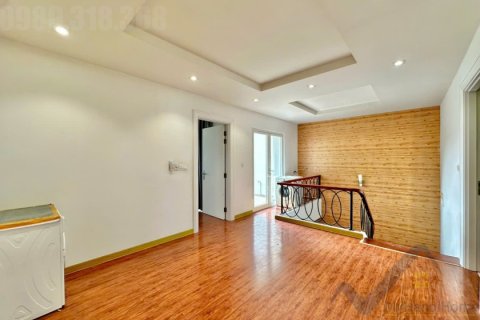 Вилла с 4 спальнями в Лонгбьен, Ханой ,  № 26347 15