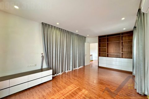 Вилла с 4 спальнями в Лонгбьен, Ханой ,  № 26347 17