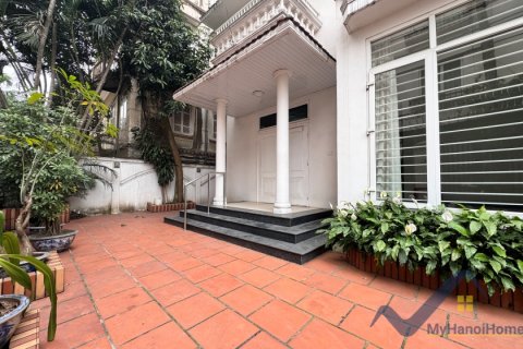 Вилла с 4 спальнями в Тэйхо, Ханой ,  № 26341