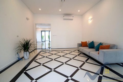 Вилла с 3 спальнями в Тэйхо, Ханой ,  № 26480