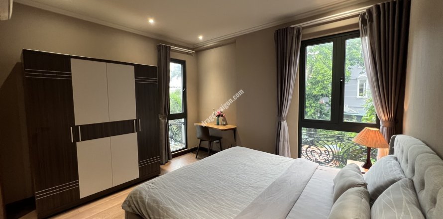 Квартира с 2 спальнями в Тхудык, Хошимин , № 26023