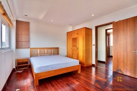 Квартира с 3 спальнями в Тэйхо, Ханой , № 26622 16