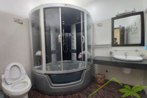 Вилла с 3 спальнями в Нячанг,  № 28573 12